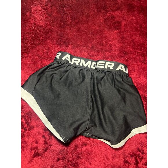 Youth Small Girls Under Armour Shorts - Picture 3 of 4